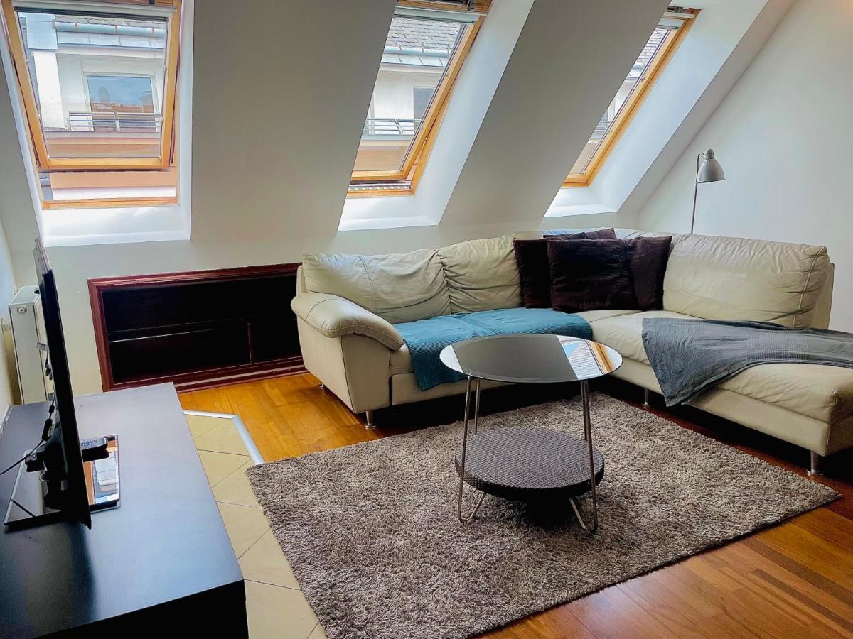 Sip 22 Appartamento Budapest Esterno foto